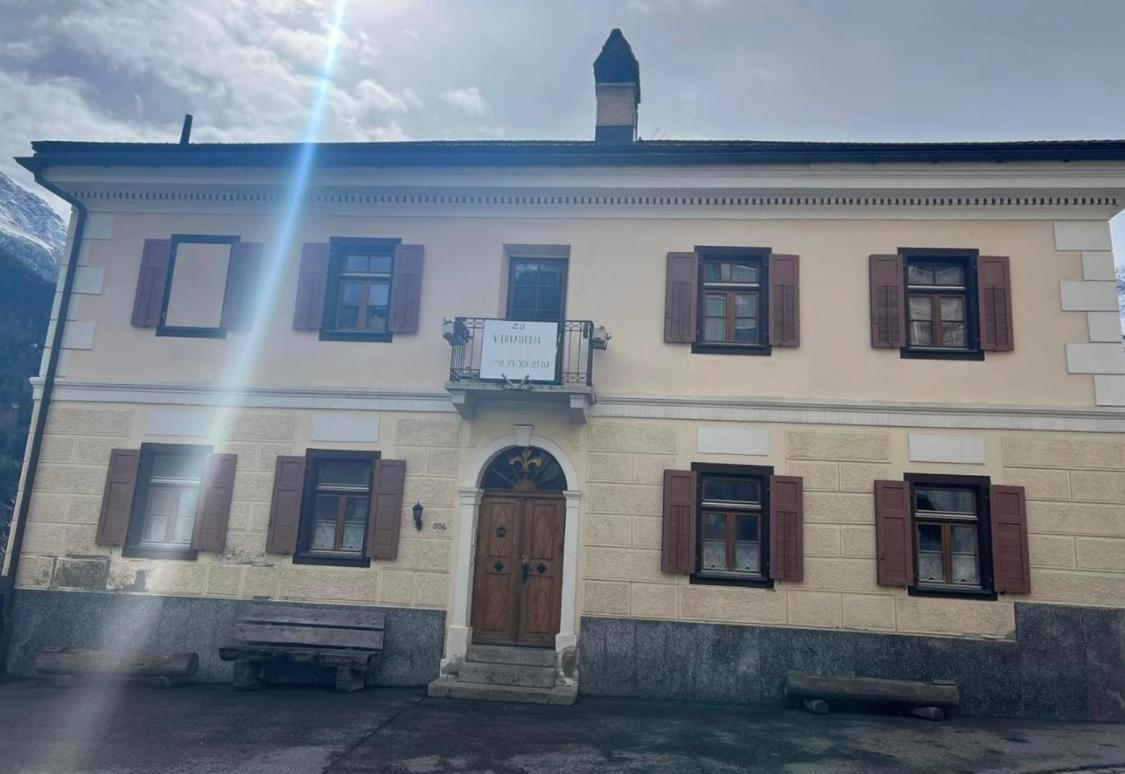 Chasa Crusch Otel Sent Dış mekan fotoğraf